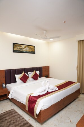 Premium Room, 1 King Bed | Premium bedding, iron/ironing board, free WiFi, bed sheets - HOTEL GALADARI (Hyderabad)