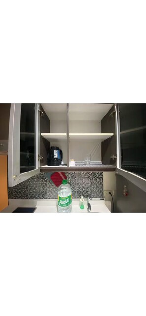 Comfort Double Room, Balcony, City View | Private kitchen - Makati Haven (Makati)