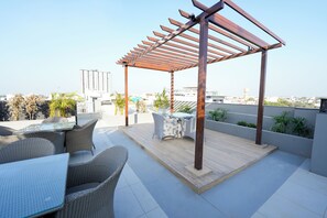 Rooftop terrace - ALIVAA boutique DLF Cybercity Gurugram (Gurugram)