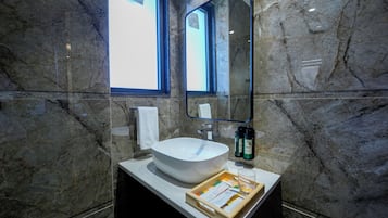 Rom – deluxe | Bad