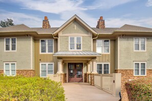 Exterior - Condo on Lake Oconee: Unobstructed Big Water Views (Greensboro)