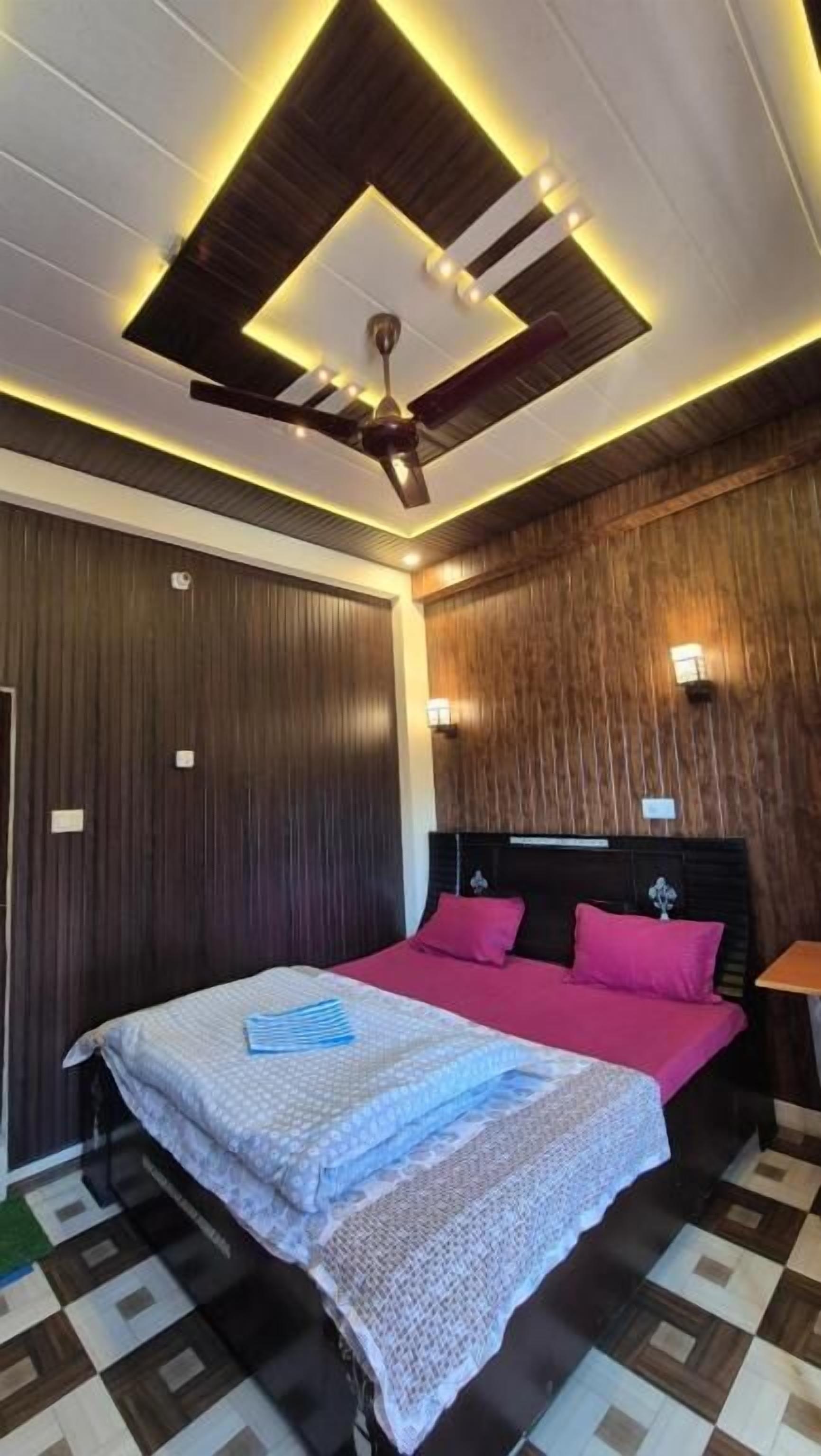 Deluxe Double Room, Balcony, Mountain View