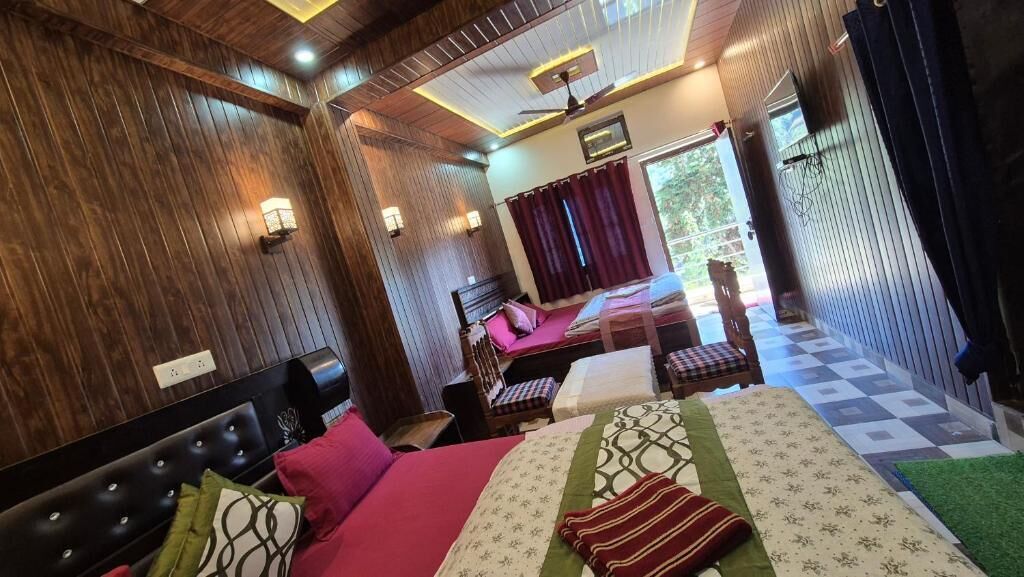 Deluxe Room, Balcony, Mountain View