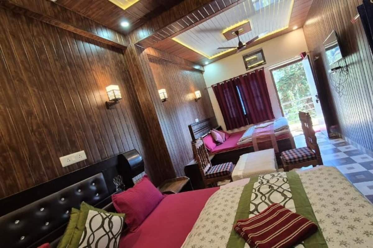 Deluxe Room, Balcony, Mountain View