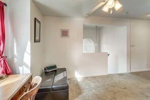 Interior - Explore the Coconino Forest! Flagstaff Cottage (Flagstaff)