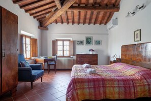 Classic Apartment, 2 Bedrooms - Flat With Swimming Pool and air Conditioning (Peccioli)