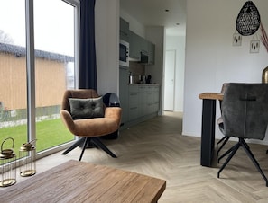 Living room - Scenic Countryside Retreat for 4 (Scherpenisse)