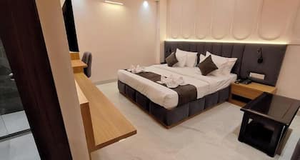 Hotel Bhagwati Grand