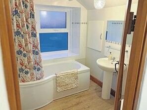 Towels - 3 bedroom accommodation in Brough (Brough)
