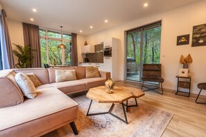Bungalow | Living room - Drenthe Wellness Lodge for 4 (Ruinen)