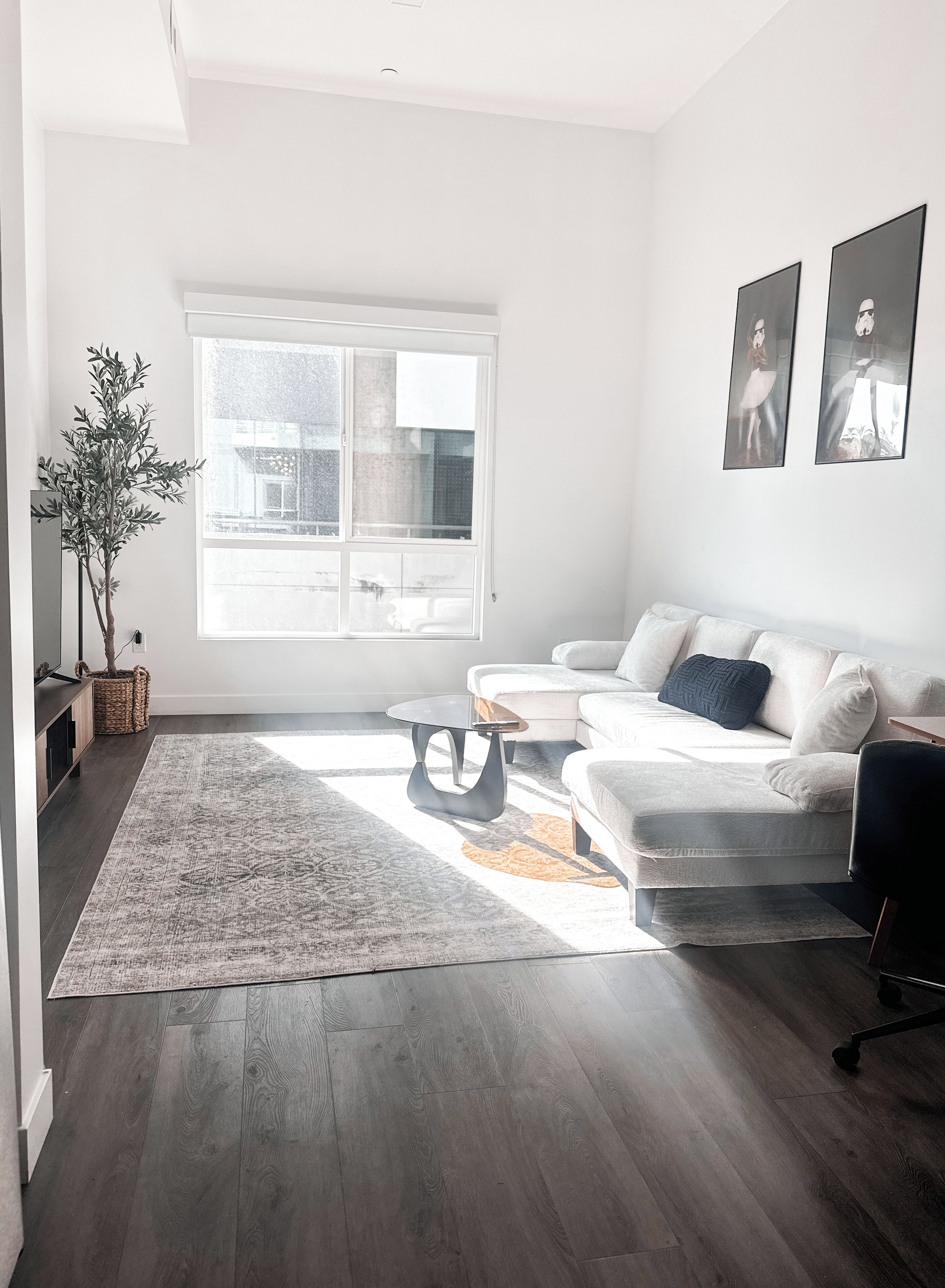 Luxury Downtown Long Beach Hub. Centrally Located For Every Need. - Long Beach, CA