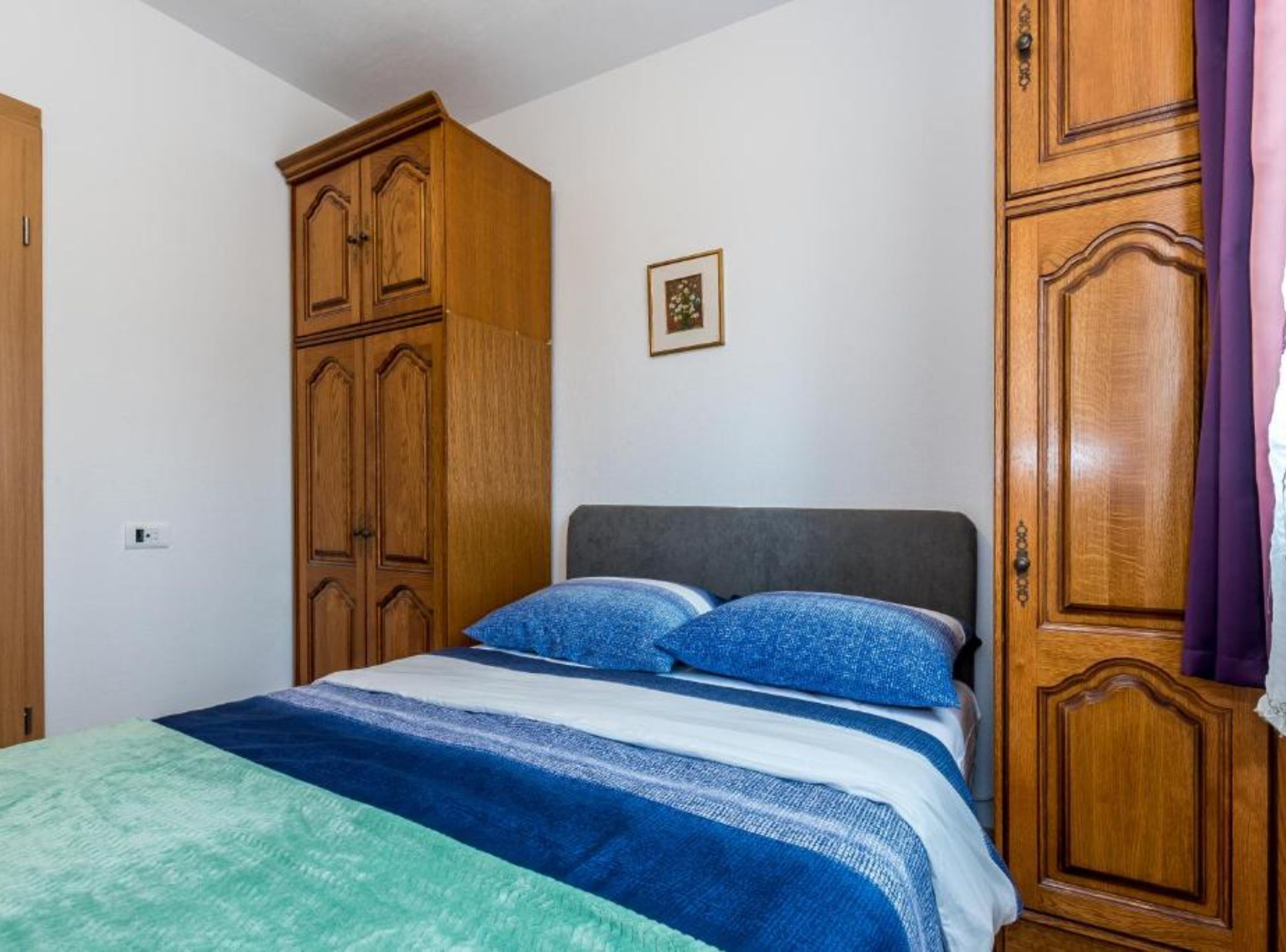 Leilighet (Two bedroom apartment with lake view)