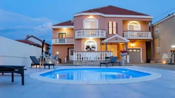 Villa (FourBedroom Villa with private Pool) | Extérieur