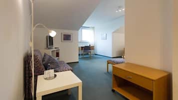 Standard Single Room | Living area