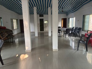 Interior - Villa The Kinara Resort (Kihim)