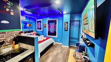 1 habitación, tabla de planchar con plancha, internet y ropa de cama