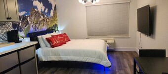 Near Airport, Hospital, Midtown, 58” TV - Apt 255