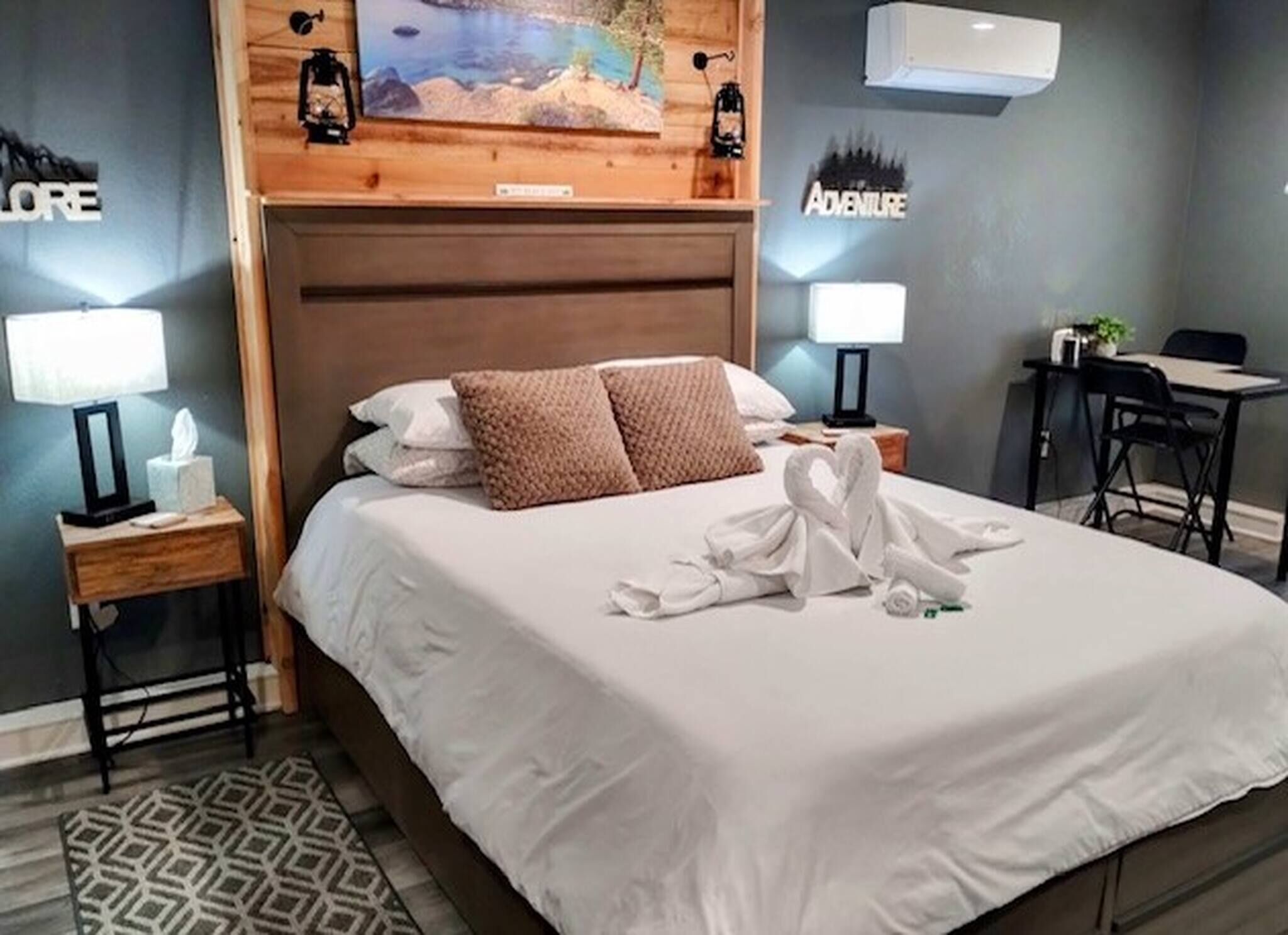 1 bedroom, iron/ironing board, internet, bed sheets