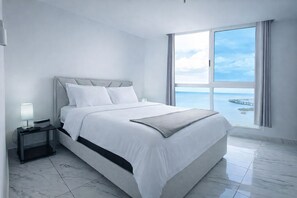 Room - 40m² Luxury Oceanview Room • Hilton Area • Rooftop Pool (Panamá)