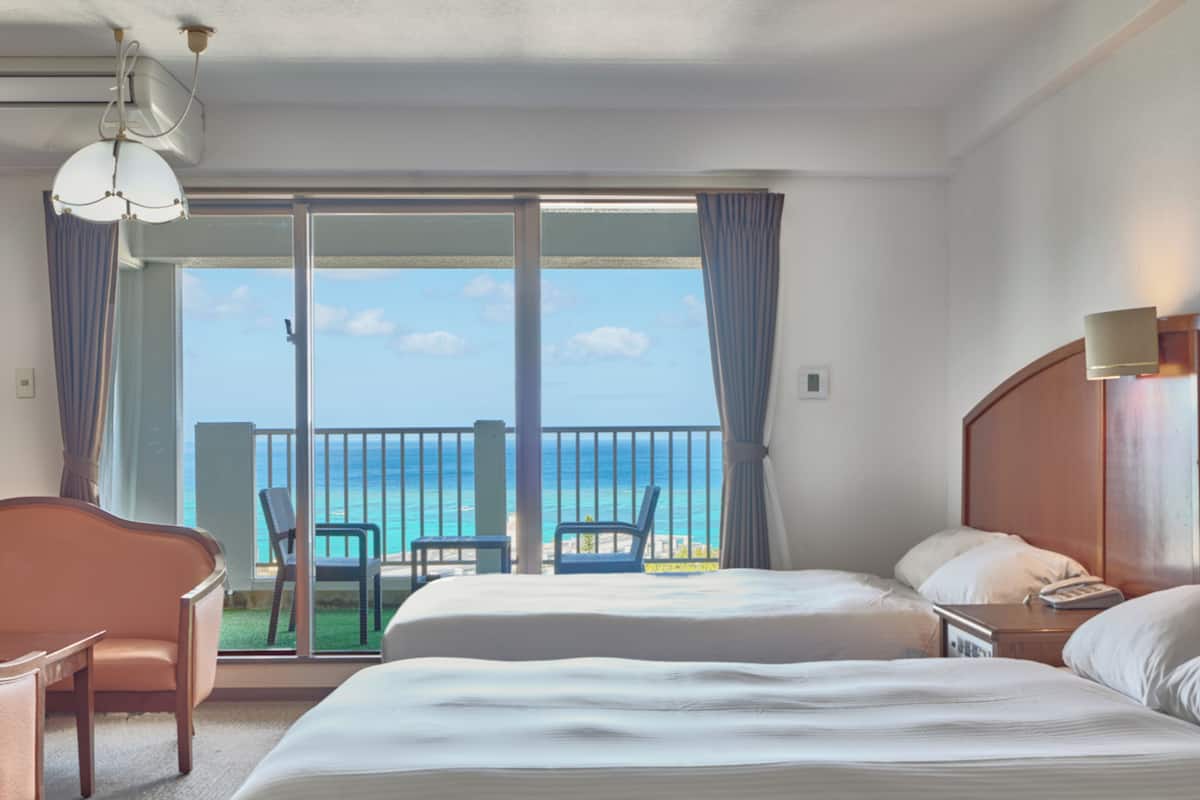 Deluxe Twin Room, Balcony, Ocean View | Desk, free WiFi