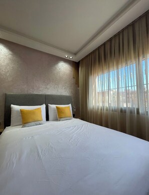 1 bedroom, iron/ironing board, WiFi, bed sheets - Cosy nest, everything on foot, luxury apartment in Gueliz (Marrakech)