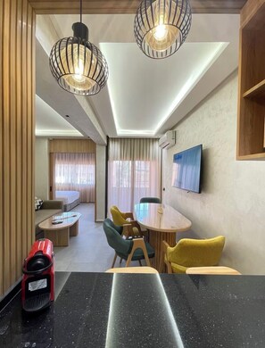 Dining - Cosy nest, everything on foot, luxury apartment in Gueliz (Marrakech)