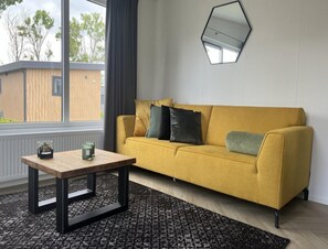 Chalet | Living room - Stylish Beachside Lodge for 6 (Scherpenisse)