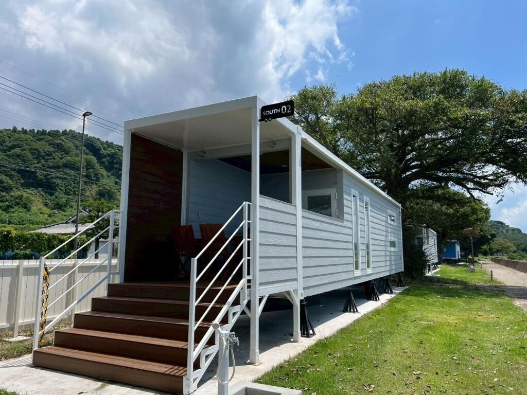 Quarto quádruplo, para não fumantes, vista para o oceano (S02)