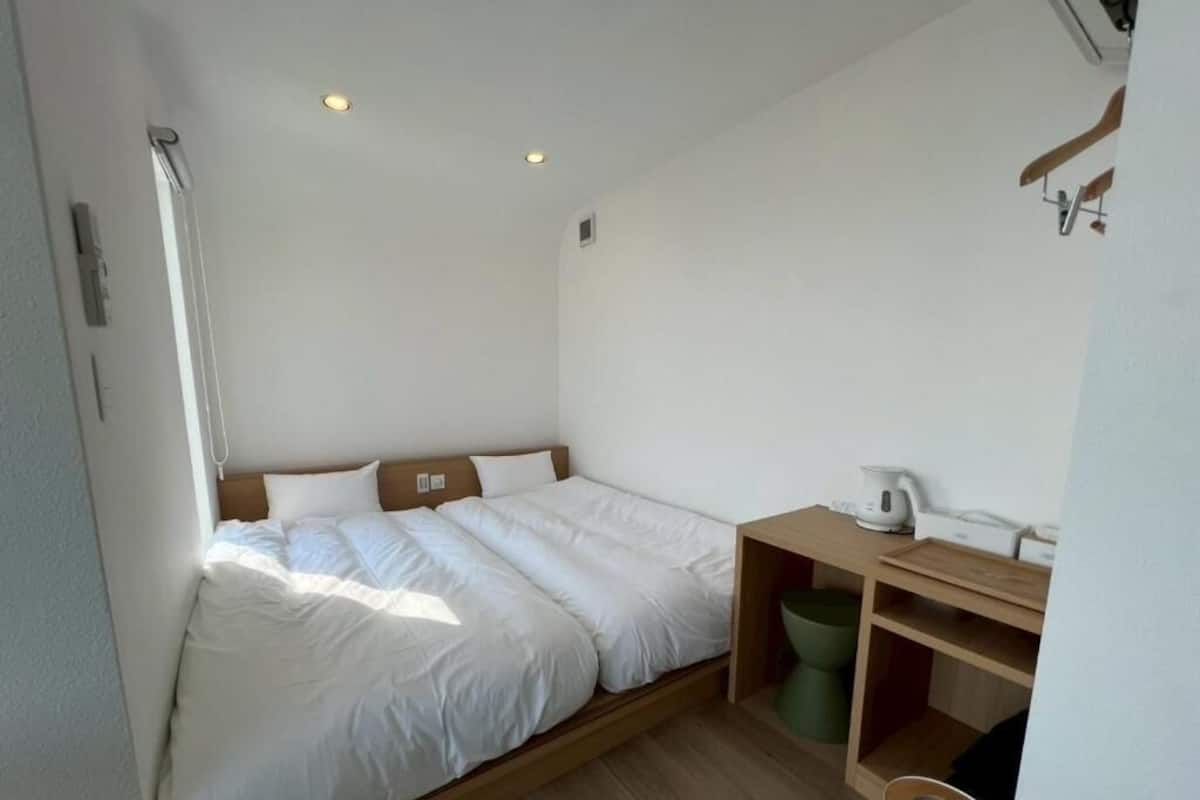 Twin Room, Mountain View