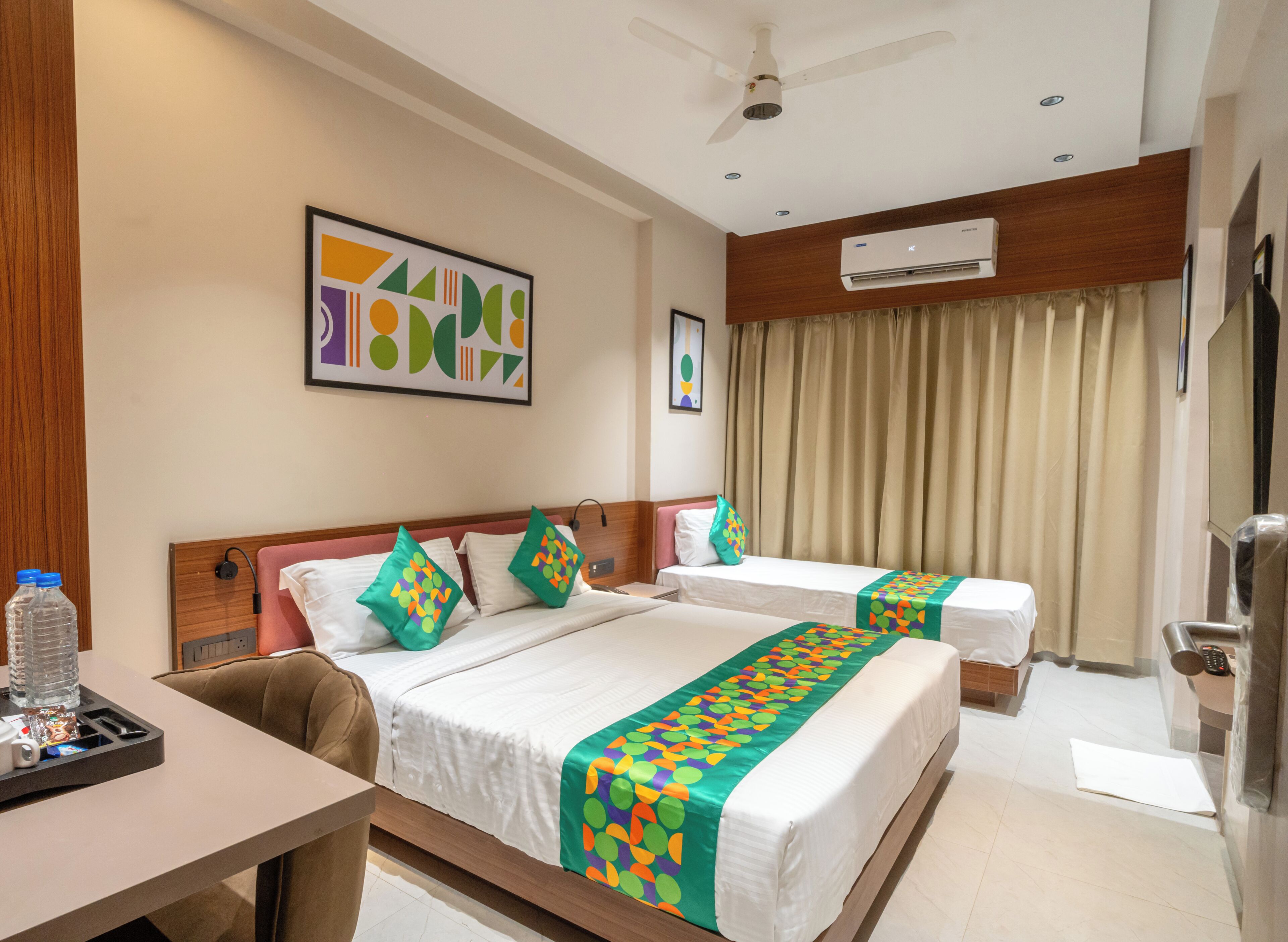 Deluxe Double Room | Iron/ironing board