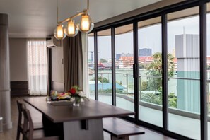 Room - We Hotel Riverfront (Bangkok)