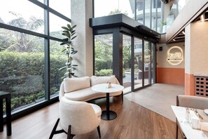 Interior - We Hotel Riverfront Bangkok (Bangkok)