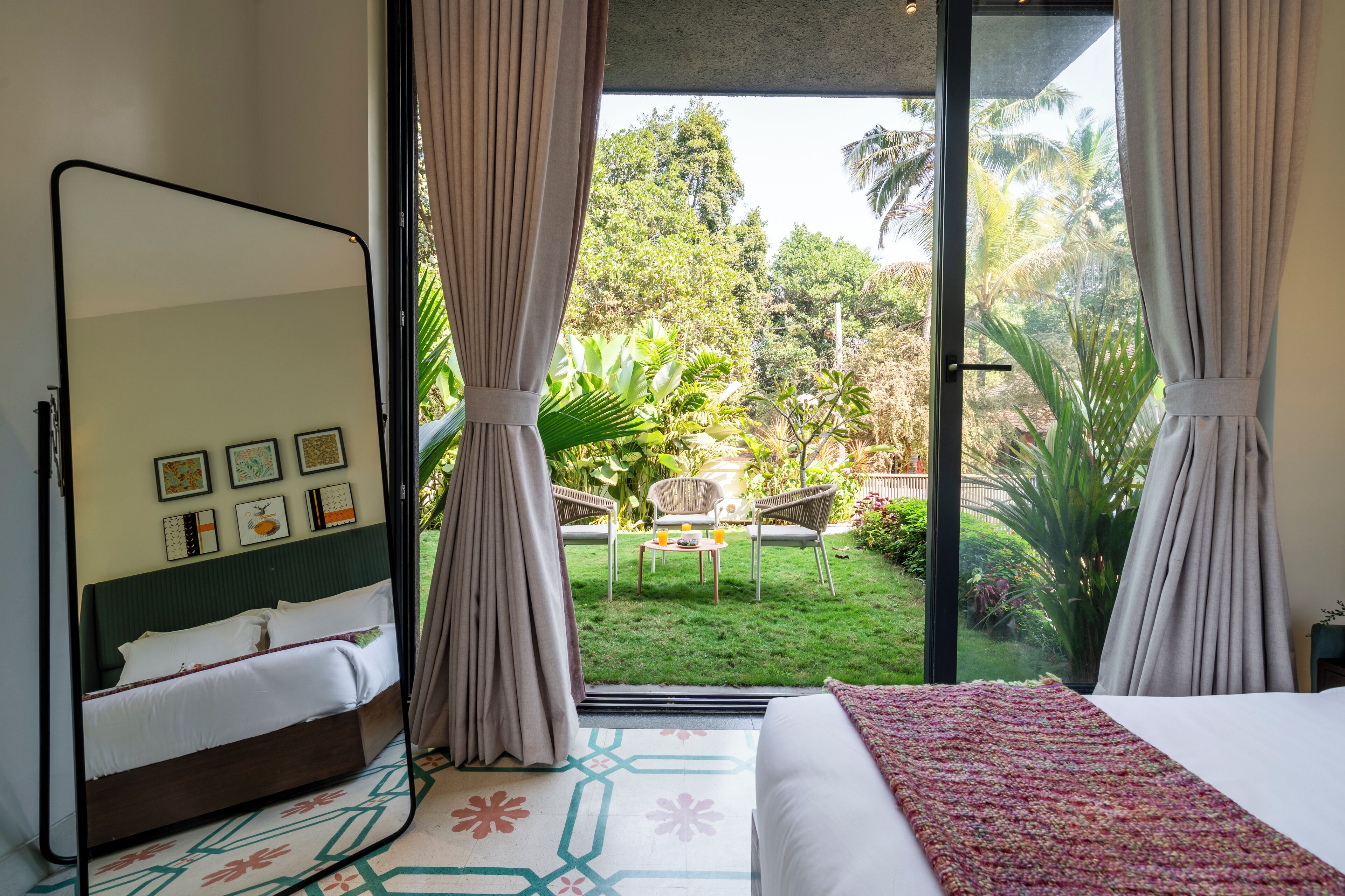 Luxury Villa | In-room safe, desk, blackout curtains, iron/ironing board