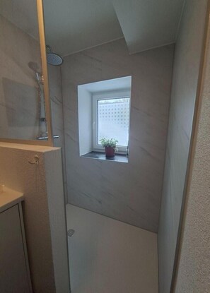 Shower - Ferienwohnung für neun Personen in Homberg (Homberg)