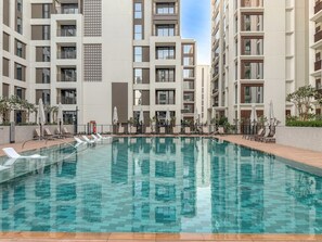 Pool - FIRST CLASS | 2BR | Pool View | Close to Downtown (Dubai Creek Harbour)