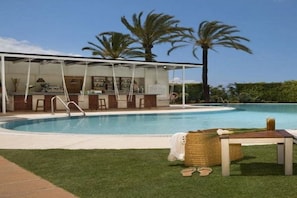 Pool - NH Marbella (Marbella)