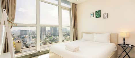 Deluxe Apartment, 2 Bedrooms, Balcony, City View