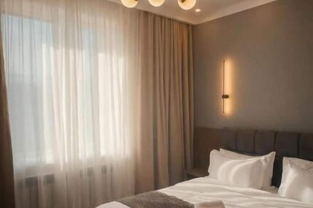 Auris Hotel&Restobar