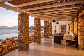 Outdoor dining - Maison Haute by Whitelist Mykonos, Villa (Mykonos)
