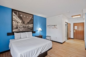 1 slaapkamer, een strijkplank/strijkijzer, gratis wifi, beddengoed