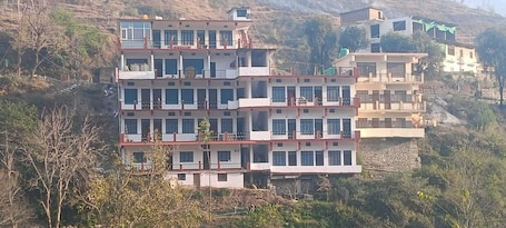 Außenbereich. Hotel Kalyan Palace And Restaurant