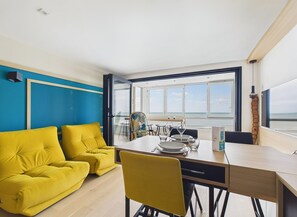 TV - Breathtaking ocean view, stay for 2 (Saint-Hilaire-de-Riez)