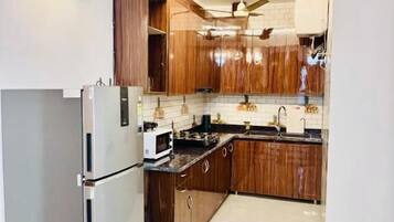 Apartment, Balcony | Private kitchen