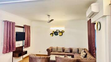 Apartment, Balkon | Wohnbereich