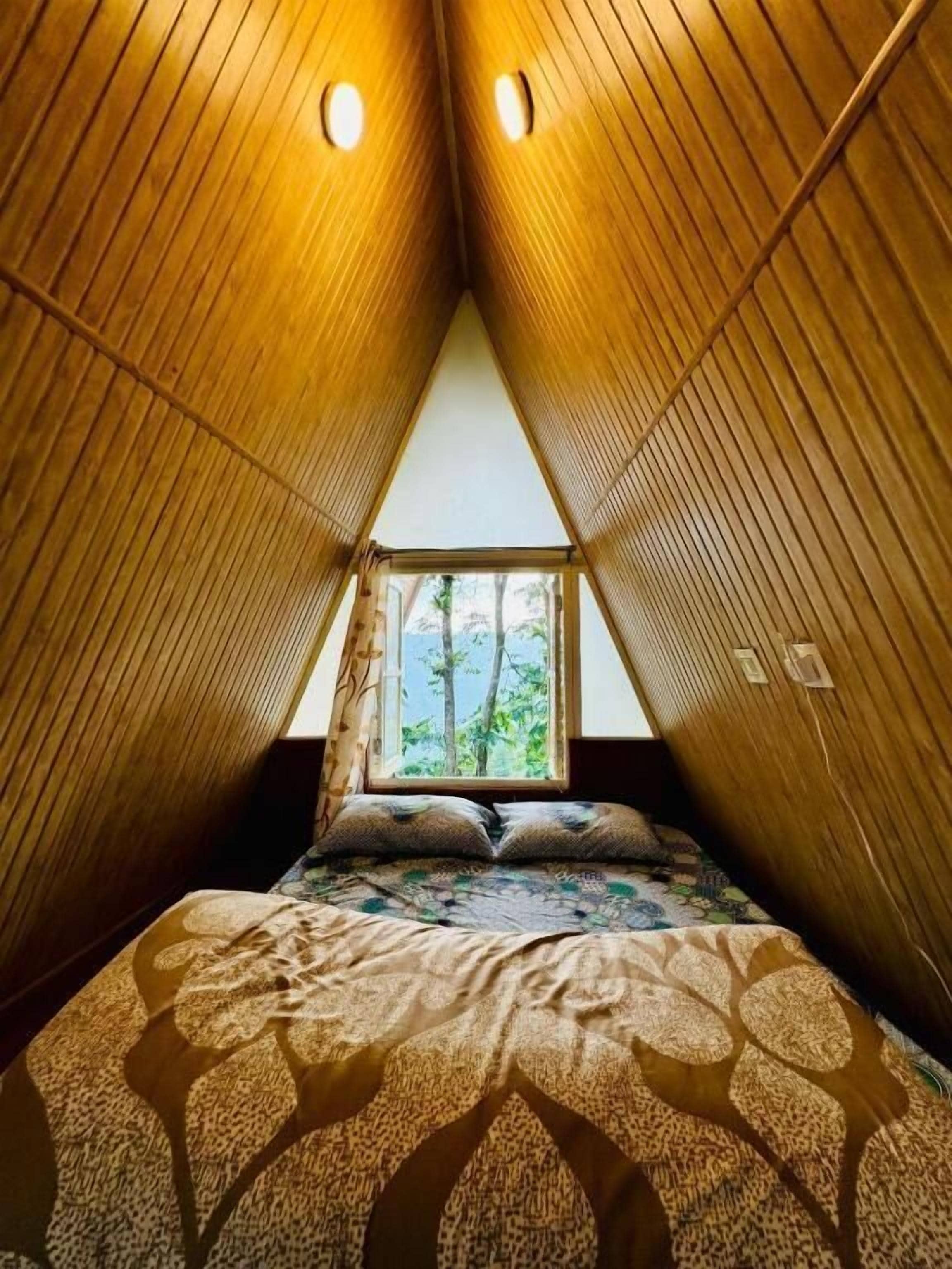 Superior Room, Balcony, Courtyard View