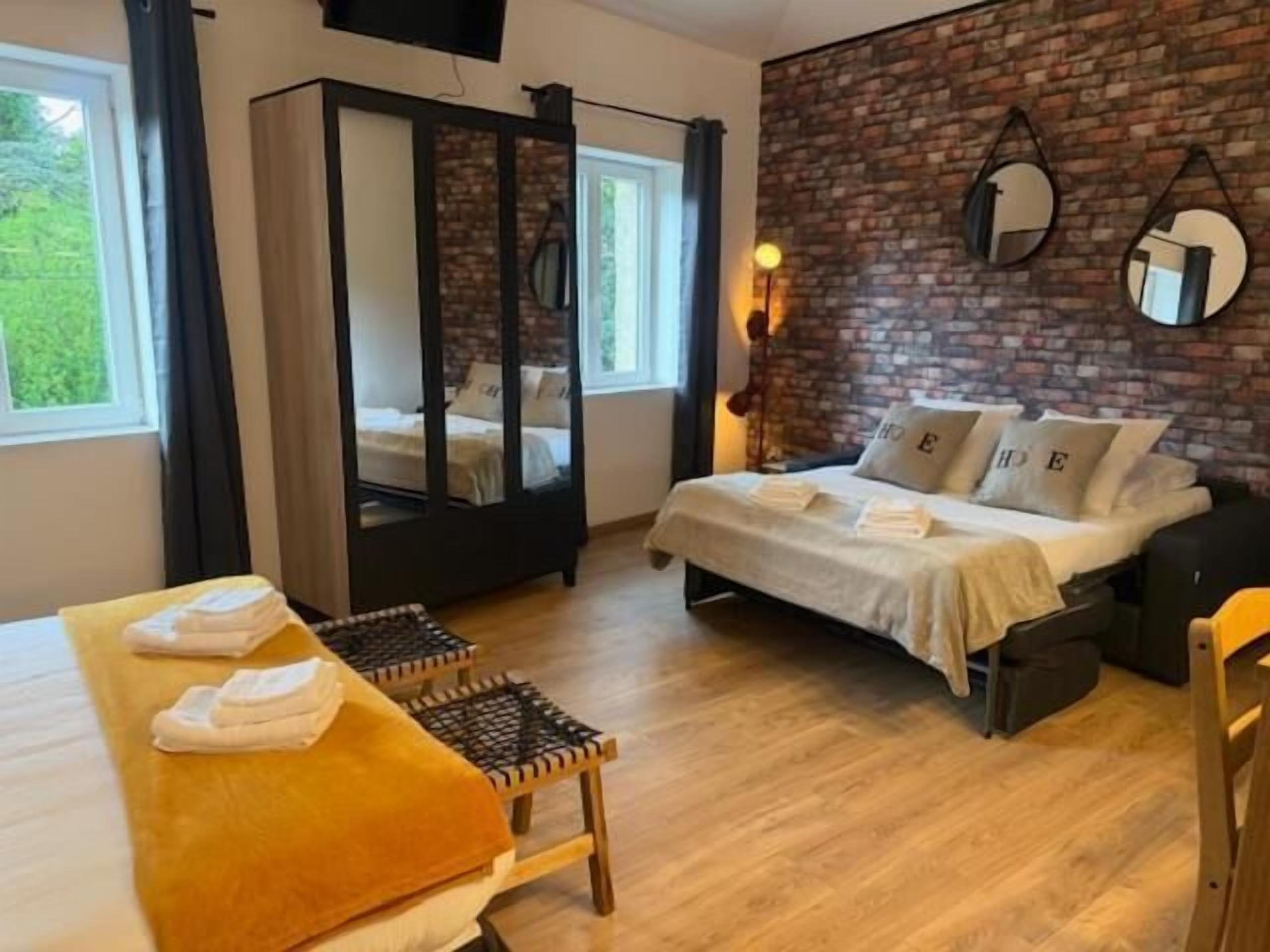 คอมฟอร์ทสตูดิโอ, วิวเมือง