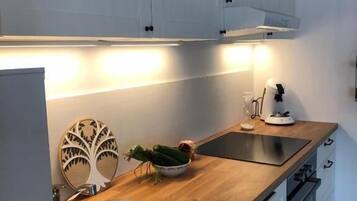 Comfort Apartment, Garden View | Private kitchen