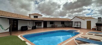 Villa with pool in the centre of Fuerteventura