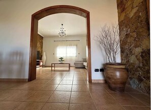 Interior - Villa in the mountains with pool in Fuerteventura (Tuineje)