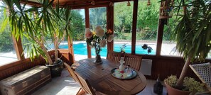 Dining - Vrbo Property (Mesnil-en-Ouche)